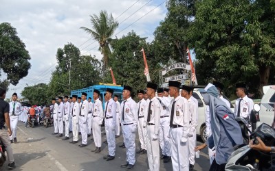 Siswa-Siswi SMAN Cicalengka Berpartisipasi dalam Gerak Jalan Indah tingkat SMA/SMK
