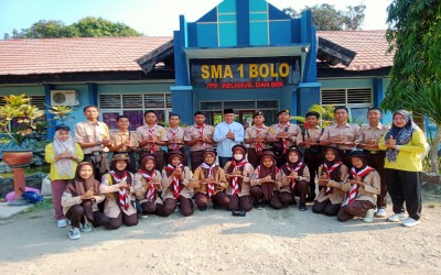 Pelepasan anggota Ekskul Pramuka SMAN Cicalengka untuk mengikuti Kemah Akbar Se-Kabupaten Jakarta Pusat
